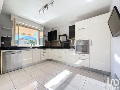 Appartement à LA VALETTE-DU-VAR (83160)