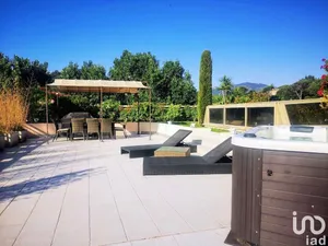 Appartement à MANDELIEU-LA-NAPOULE (06210)