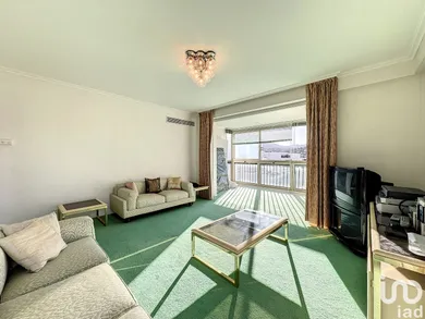 Apartment in MANDELIEU-LA-NAPOULE (06210)