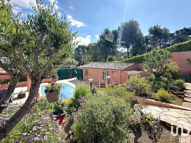 House in SANARY-SUR-MER (83110)