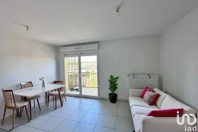 Appartement à SAINT-PRIEST (69800)