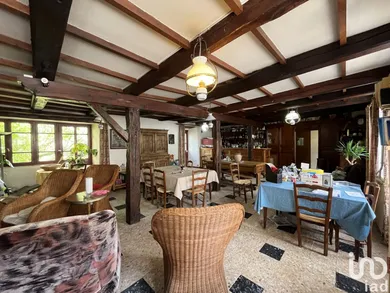 Hotel in BOURG-LASTIC (63760)