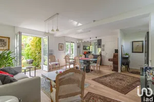 Appartement à GARCHES (92380)