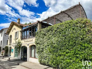 Lease-hold in L'ISLE-SUR-LA-SORGUE (84800)