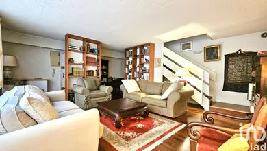 Appartement à BORDEAUX (33000)