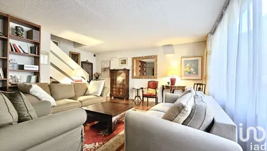 Appartement à BORDEAUX (33000)