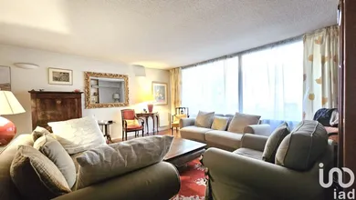 Appartement à BORDEAUX (33000)