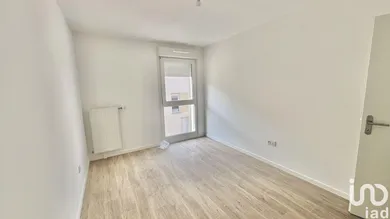 Apartment in MELUN (77000)