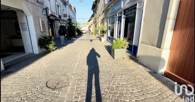 Lease-hold at LES BRUYERES (94370)