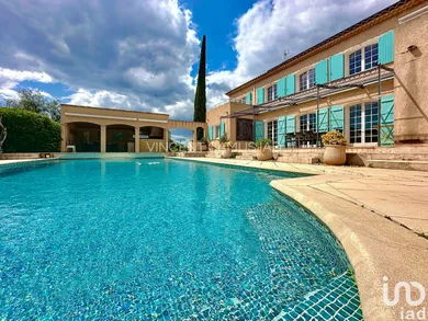 House at SANARY-SUR-MER (83110)