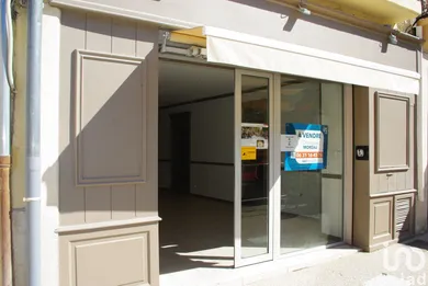 Boutique/Local commercial à MÈZE (34140)