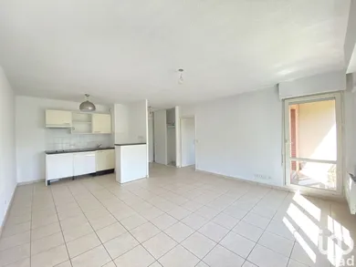 Apartment in MELUN (77000)