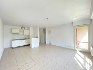 Apartment in MELUN (77000)