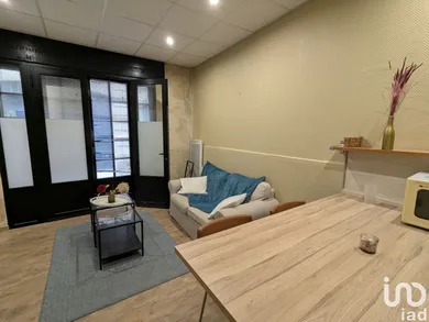 Apartment at BORDEAUX (33000)