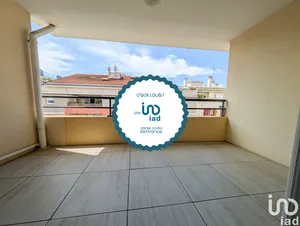 Apartment in SAINT-RAPHAËL (83700)