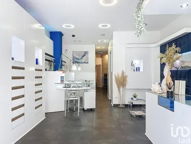 Boutique/Local commercial à BORDEAUX (33000)