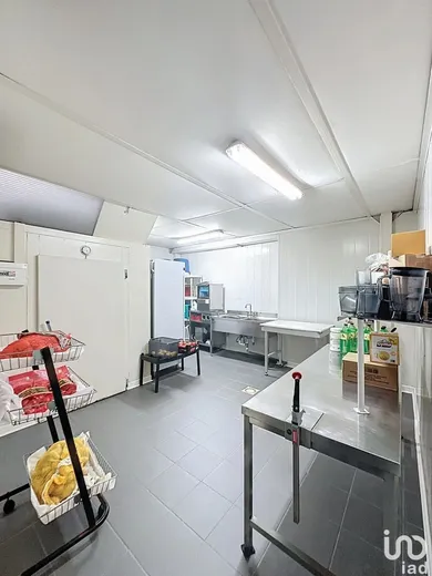 Commercial in FEURS (42110)