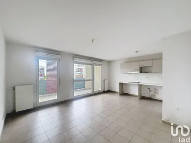 Apartment at MARSEILLE (13015)