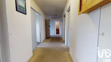 Commercial in MEAUX (77100)