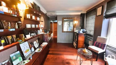 Commercial walls at GIF-SUR-YVETTE (91190)