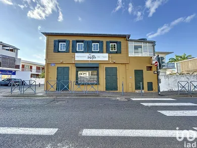 Commercial walls at SAINT-DENIS (97400)