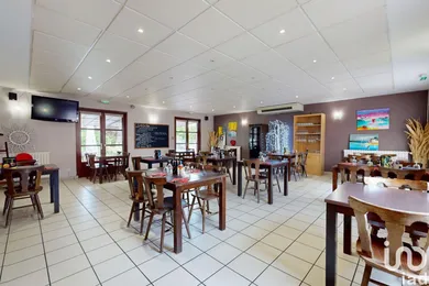 Bar-brasserie à MOUREUILLE (63700)