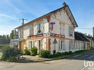 Commercial walls at VALLERY (89150)