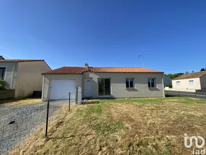 Maison à LES HERBIERS (85500)