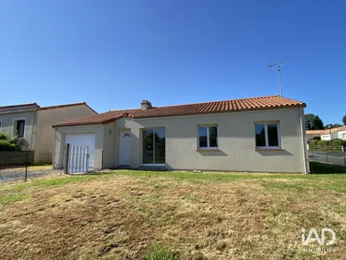 Maison à LES HERBIERS (85500)