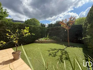 Appartement à LA VALETTE-DU-VAR (83160)