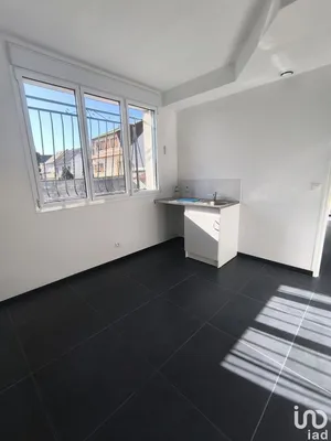 Local d’activité à AULNAY-SOUS-BOIS (93600)