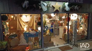 Boutique/Local commercial à MÈZE (34140)