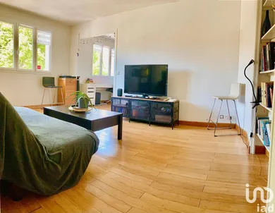 Appartement à MONTREUIL (93100)