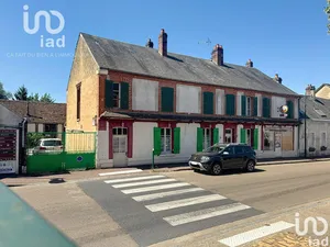 Hôtel-restaurant à DOUCHY-MONTCORBON (45220)