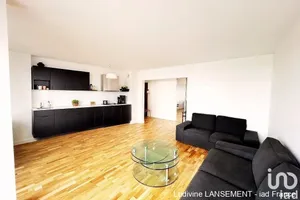 Apartment at PARIS (75011)