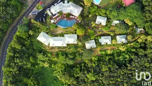 Murs commerciaux à DESHAIES (97126)