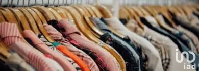 Commercial at VENCE (06140)