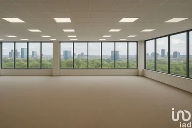 Office in PARIS (75020)