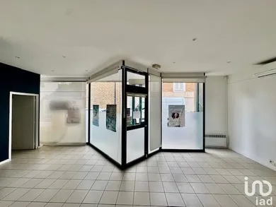 Boutique/Local commercial à DAMMARIE-LES-LYS (77190) — 2/6