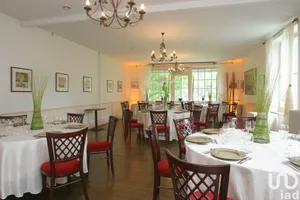 Hôtel-restaurant à CERNAY-LA-VILLE (78720)