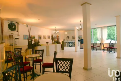 Hôtel-restaurant à CERNAY-LA-VILLE (78720)