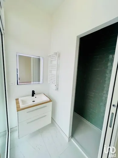 Appartement à BORDEAUX (33000)