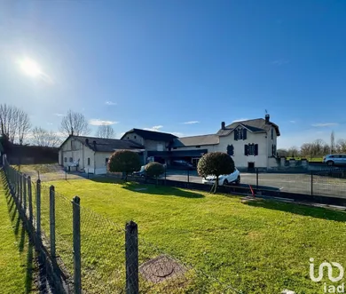 Commercial walls at IGON (64800)