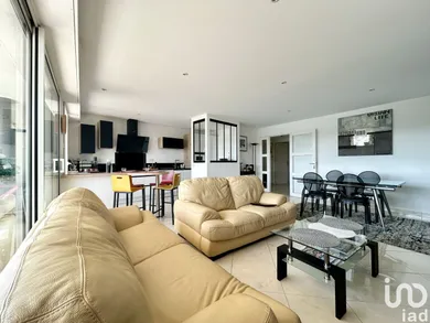 Appartement à LA ROCHELLE (17000)