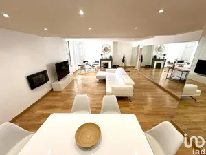 Commercial walls at MONTPELLIER (34000)