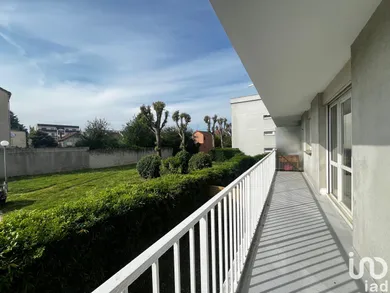 Apartment at NOISY-LE-GRAND (93160)