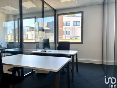 Bureaux à CHAMPAGNE-AU-MONT-D'OR (69410)