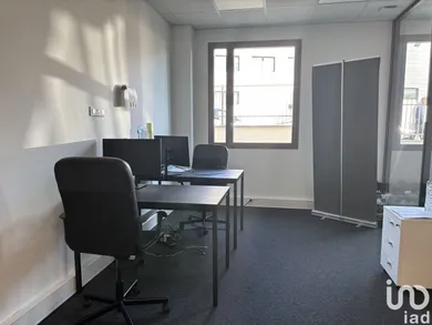 Bureaux à CHAMPAGNE-AU-MONT-D'OR (69410)