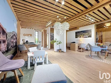 Commercial at SAMOËNS (74340)