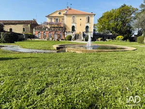Maison à ENTRAIGUES-SUR-LA-SORGUE (84320)